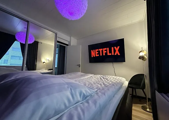 Spectacular River View - Downtown Apartament